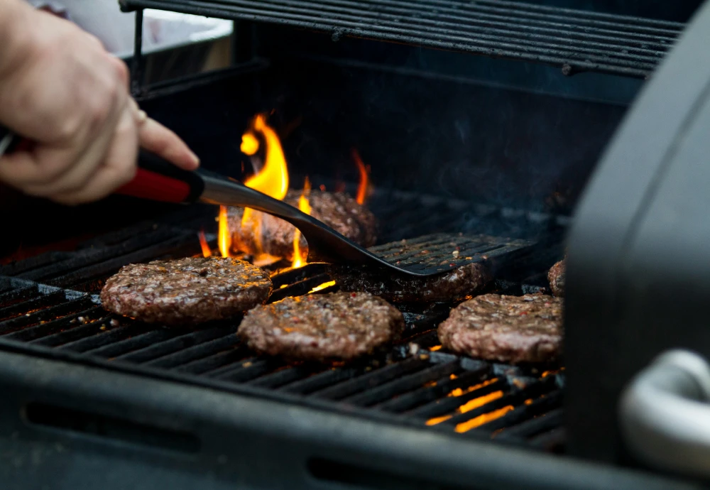 small portable barbecue grill
